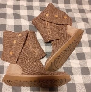 UGG Classic Cardy Boots Size 7 Tan